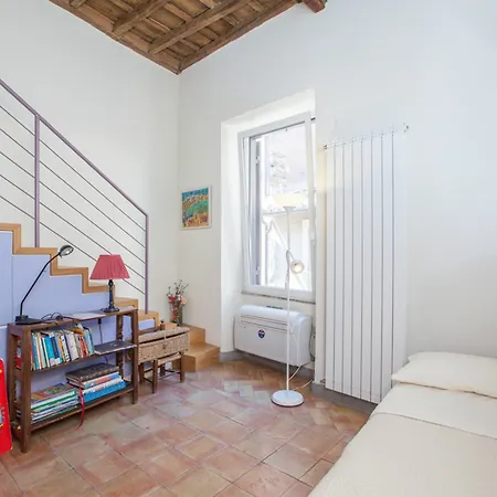 Habitat's Navona 4br Apartman
