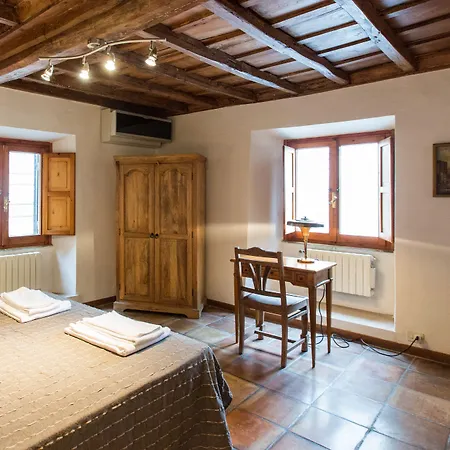 Habitat's Navona 4br * Rome
