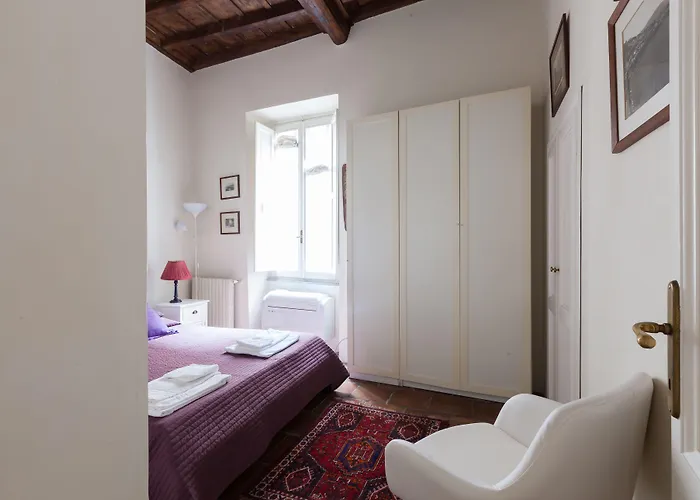 Habitat's Navona 4br Apartamento