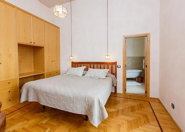 Habitat's Navona 4br Roma